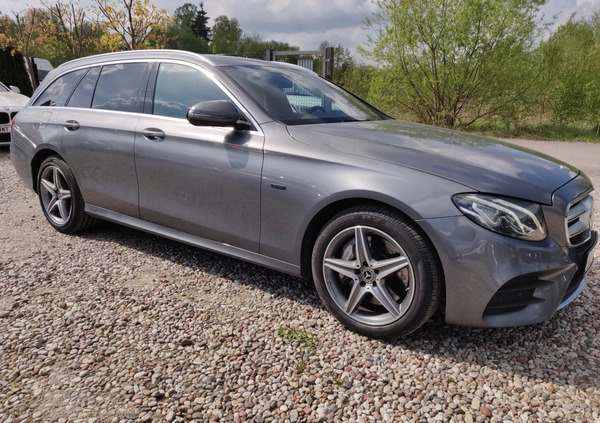 Mercedes-Benz Klasa E cena 123500 przebieg: 142000, rok produkcji 2020 z Ostrołęka małe 742